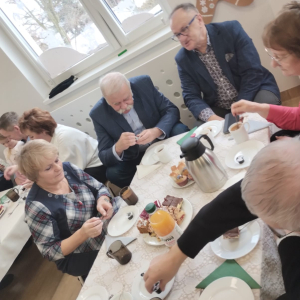 Słodki poczęstunek przygotowany przez rodziców