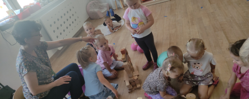 Nowy początek – adaptacja grupy Jeżyki