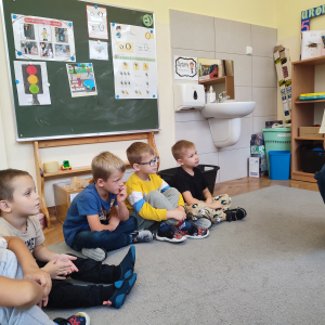 jesienne czytanie na dywanie