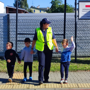 policjant w przedszkolu