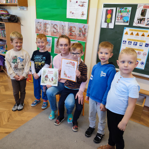 jesienne czytanie na dywanie