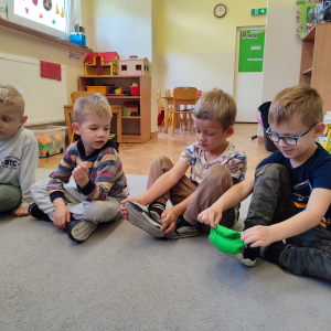 jesienne czytanie na dywanie