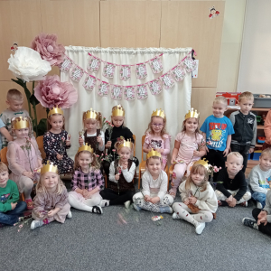 wspólne zdjęcie dzieci z grupy Biedronki