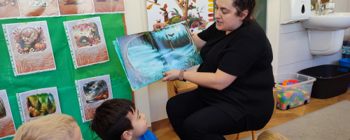 Jesienne czytanie na dywanie - z wizytą mama Ewana, Milana i Kaspiana