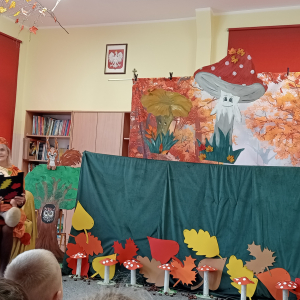 przedstawienie "Dom pod Muchomorkiem"