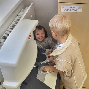 Pasterz odnalazł owieczkę.