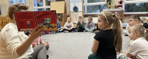 Skrzaty na zajęciach o emocjach z Panią Alicją – pedagogiem specjalnym