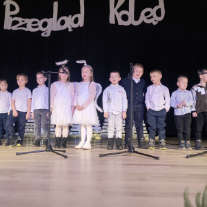 Występ dzieci z piosenek Malusieńki Jezu