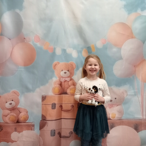 dziewczynka z misiem