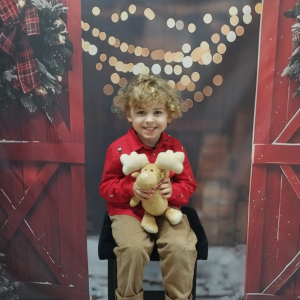 Świąteczna sesja zdjęciowa dzieci.