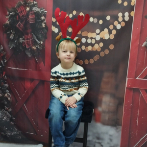 Świąteczna sesja zdjęciowa dzieci.