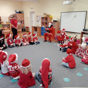 Święty Mikołaj z wizytą u Biedroneczek