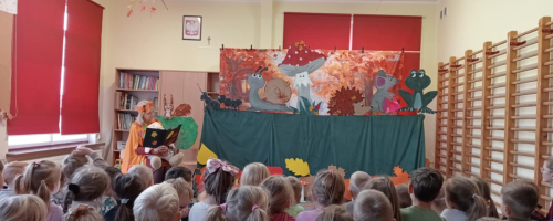 Motylki na przedstawieniu grupy teatralnej Baju baj