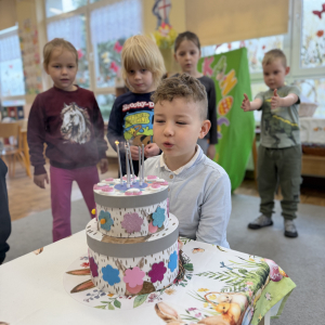 6 urodziny Maurycego