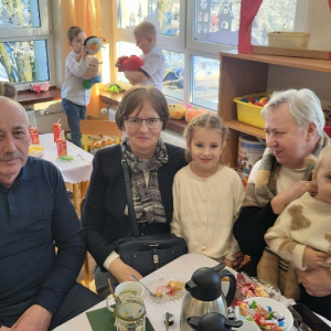 Dziewczynka z Dziadkami