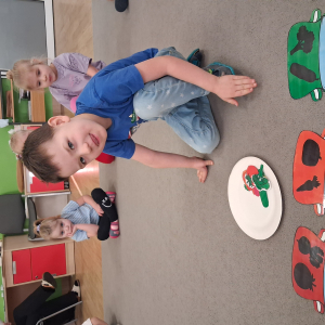 Dzieci komponują swoje ulubione danie