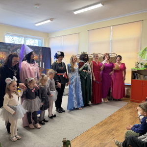 Bal w pałacu – Kopciuszek spotyka księcia