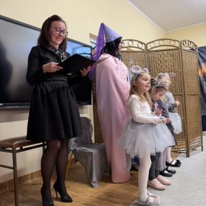 Bal w pałacu – Kopciuszek spotyka księcia