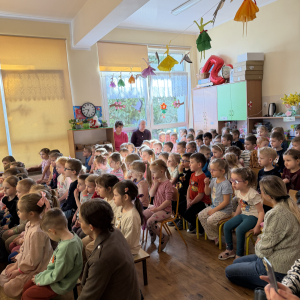 Przedstawienie „Kopciuszek” w wykonaniu formacji teatralnej Baju Baj