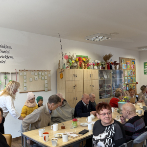 Środowiskowy Dom Samopomocy Dzieci podzieliły się wielkanocną życzliwością i wiosennym symbolem nadziei 